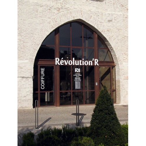 Salon de coiffure Cahors REVOLUTION'R, coiffeur Cahors, coiffeuse à Cahors pour hommes, femmes et enfants.