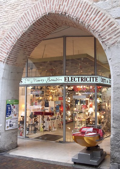 Luminaire MARTY BAUDIN Cahors, magasin de luminaire Cahors, lampes, ampoules à Cahors.